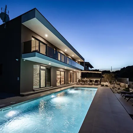 Casa Carla Near Medulin For 10 Persons With 48 M2 Heated Pool And Beautiful Sea View - Pet Friendly *