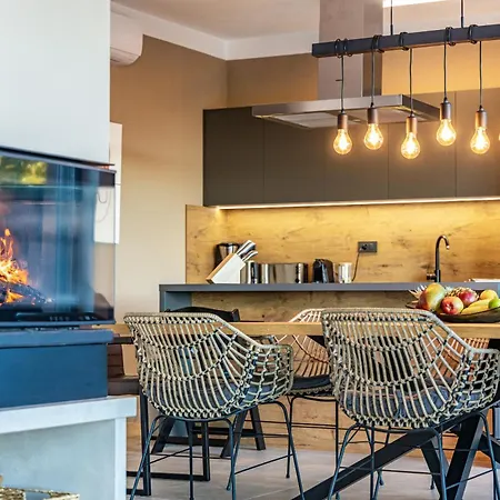 וילה Casa Carla Near Medulin For 10 Persons With 48 M2 Heated Pool And Beautiful Sea View - Pet Friendly Ližnjan