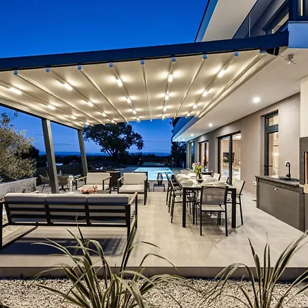Casa Carla Near Medulin For 10 Persons With 48 M2 Heated Pool And Beautiful Sea View - Pet Friendly *