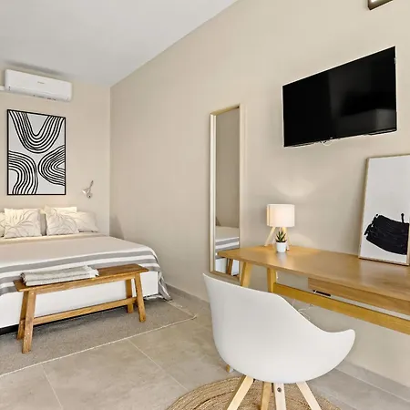 Casa Carla Near Medulin For 10 Persons With 48 M2 Heated Pool And Beautiful Sea View - Pet Friendly וילה Ližnjan